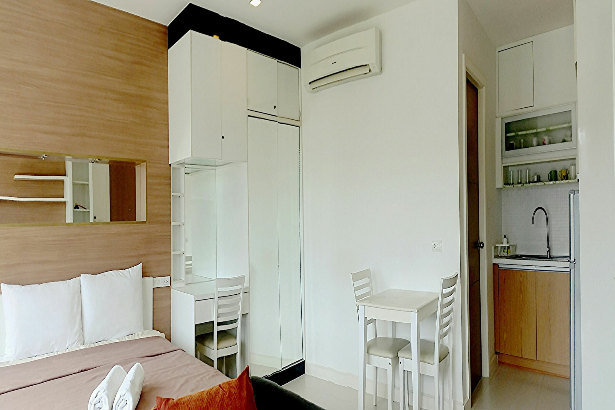 The Seacraze Hua-Hin By Montri C. Lägenhet HHQ Exteriör bild